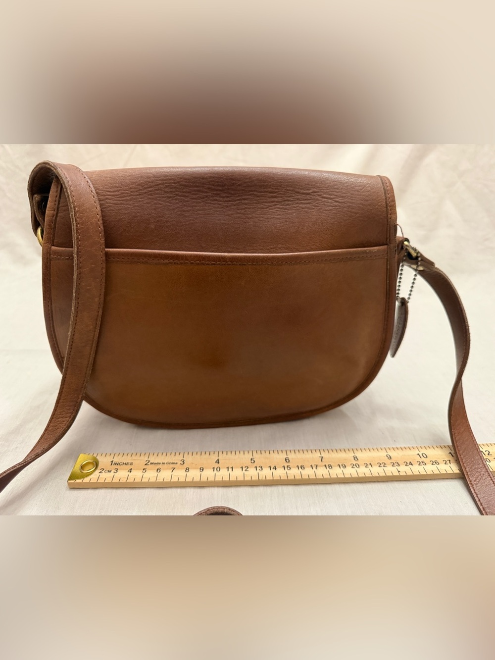 Classic Brown Leather Crossbody with Turn-Lock Closure - Picture 2 of 5